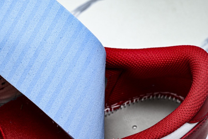 Travis Scott x Air Jordan 1 DM7866-101