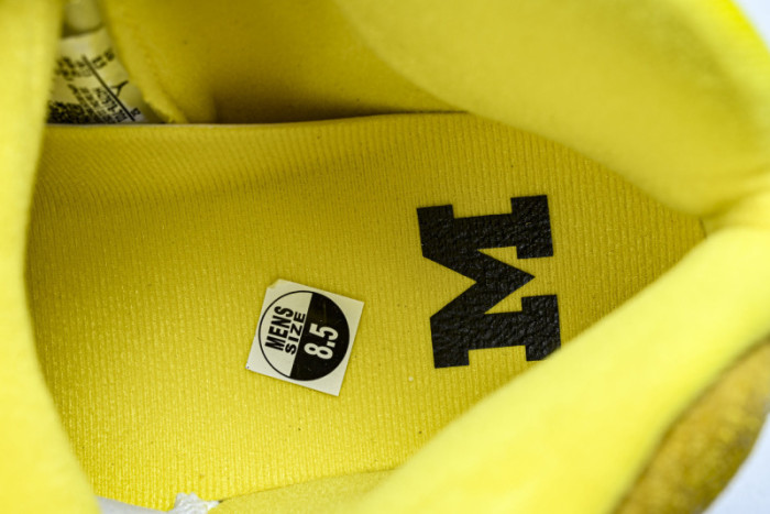 Jordan Air Jordan 5 Retro HQ7978-701