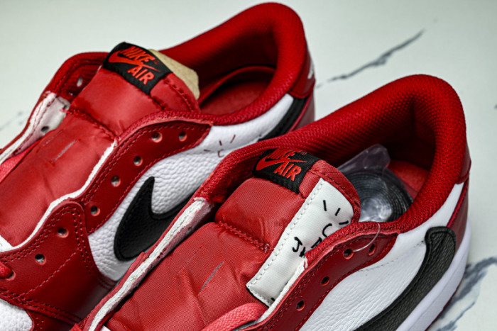 Travis Scott x Air Jordan 1 DM7866-101