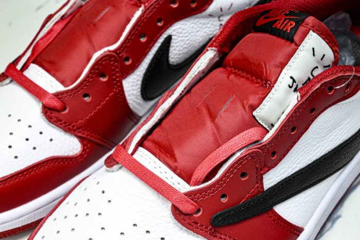 Travis Scott x Air Jordan 1 DM7866-101