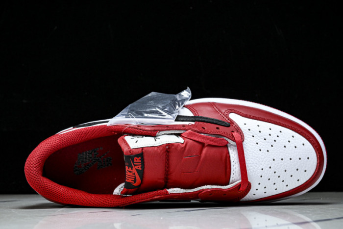 Travis Scott x Air Jordan 1 DM7866-101