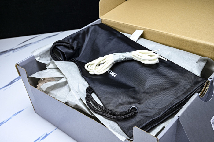 B*al*enciaga Monday Sneaker WMNDI-9990