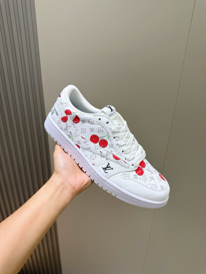 Travis Scott x Air Jordan 1 Low OG x LV DM1-101