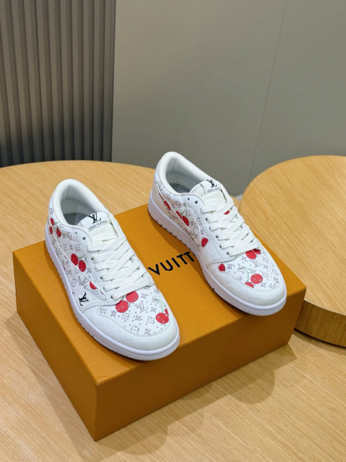 Travis Scott x Air Jordan 1 Low OG x LV DM1-101