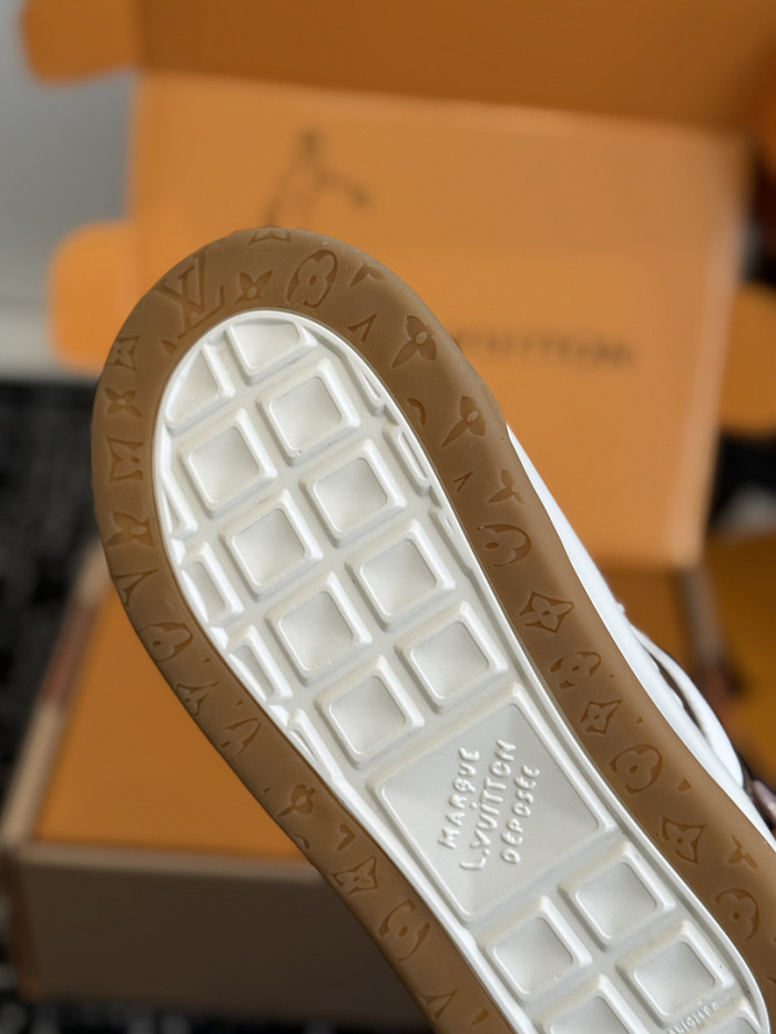 L*VT TILTED LVTTD-003