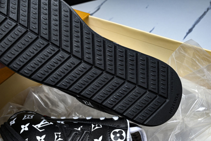 L*VT BUTTERSOFT SHOES LASS-010