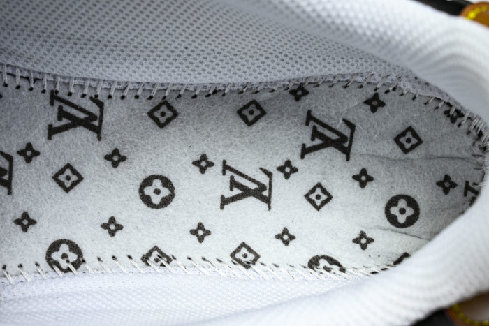 L*VT BUTTERSOFT SHOES LASS-010