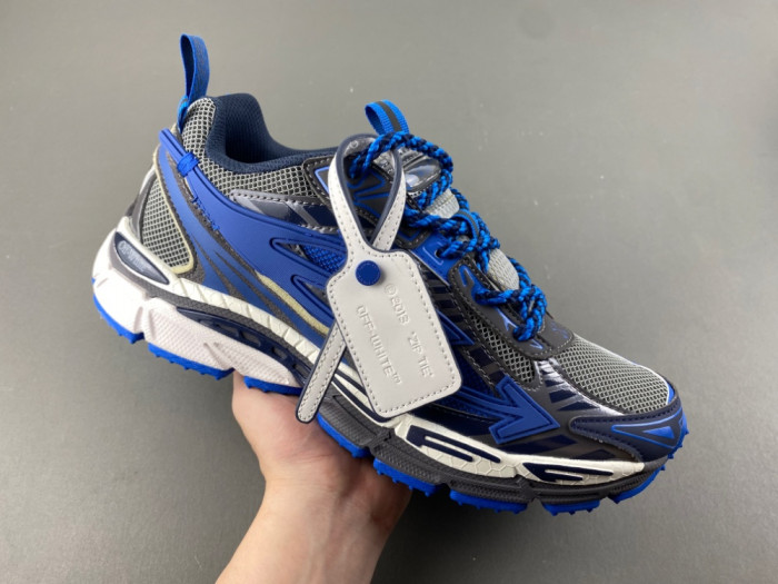 C/O​ SNEAKERS CO-046