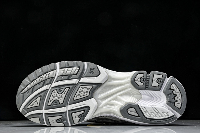 ASICS Gel-Kayano 14 1202A056-021