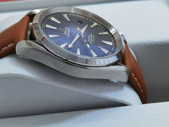 WATCH-002