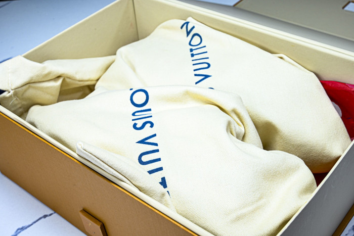 LVT SNEAKERS LVSRS-0103