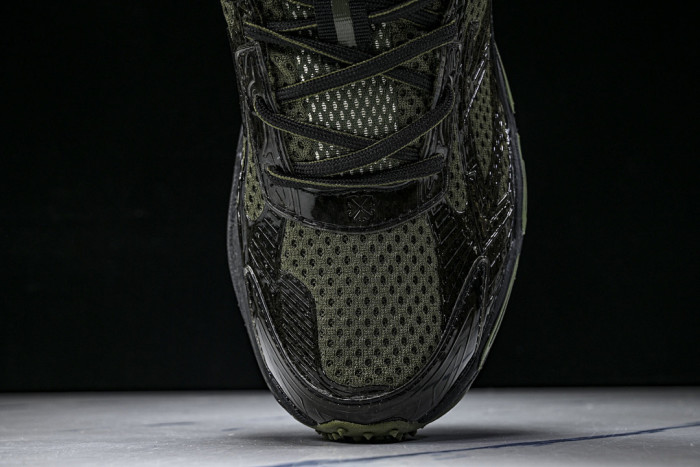 C/O​ SNEAKERS CO-048