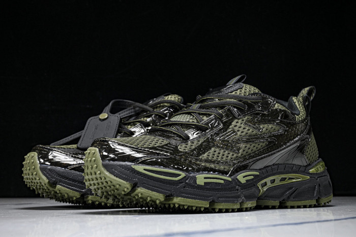 C/O​ SNEAKERS CO-048