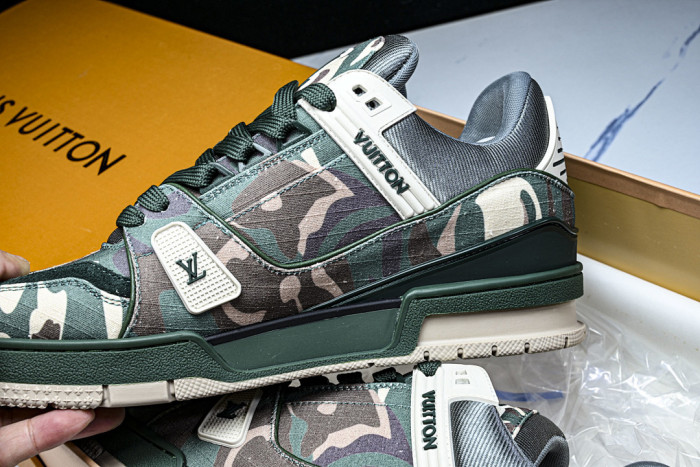 LVT SNEAKERS LVSRS-0097