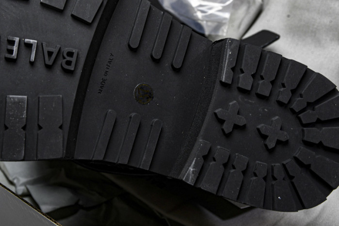 B*ALE*NGA BOOT BSB-028