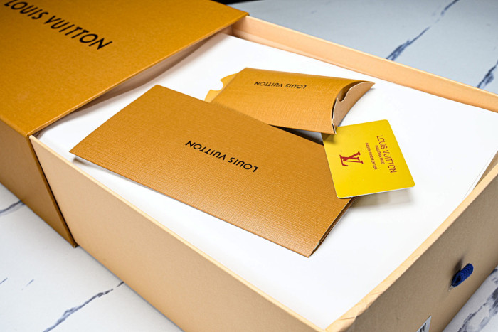 LVT SNEAKERS LVSRS-0108