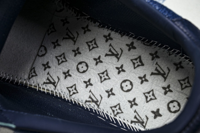 LOU VUIT RUN AWAY LVRA-012