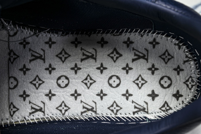 LOU VUIT RUN AWAY LVRA-012