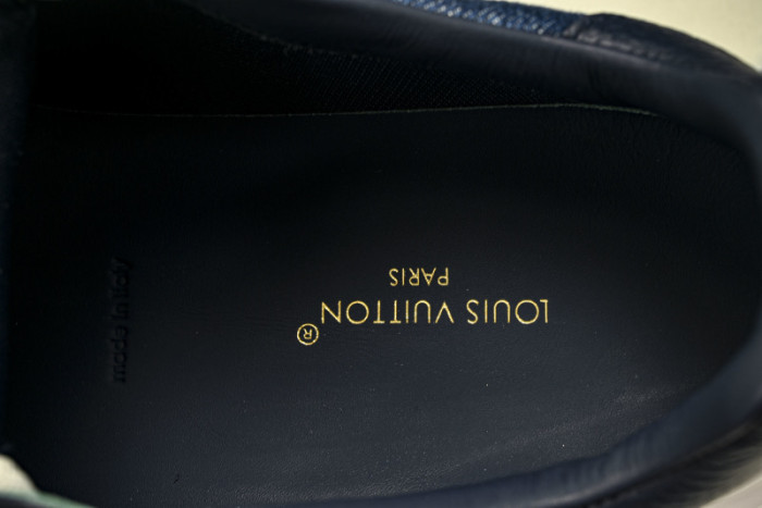 LOU VUIT RUN AWAY LVRA-012