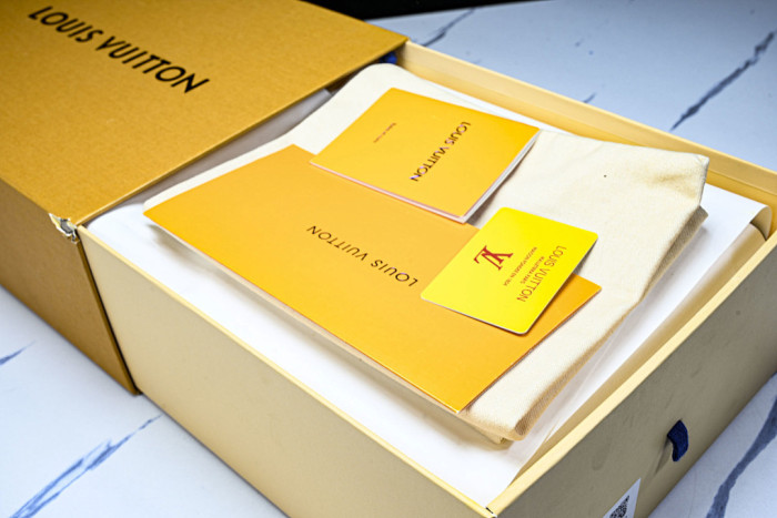 LVT SNEAKERS LVSRS-0153