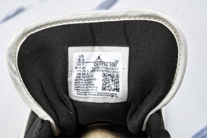 Air Jordan 1 Low DC0774-200