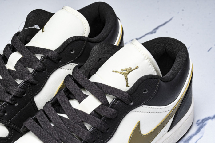 Air Jordan 1 Low DC0774-200