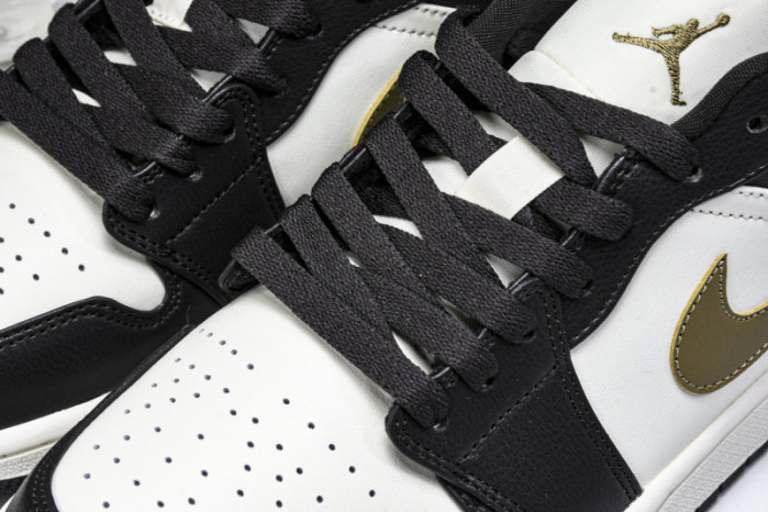 Air Jordan 1 Low DC0774-200