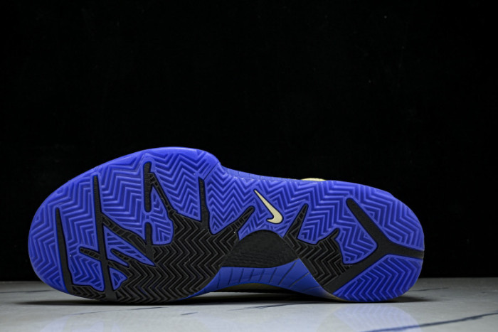 Barcelona x Nike Kobe 4 Protro IM2532-701