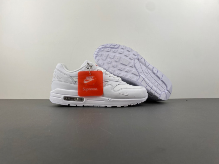 Supreme x Nike Air Max 1