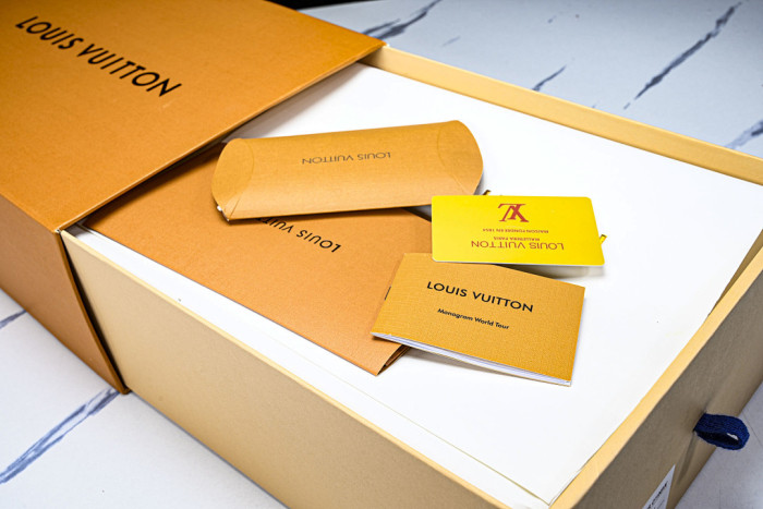 LVT SNEAKERS LVSRS-0123