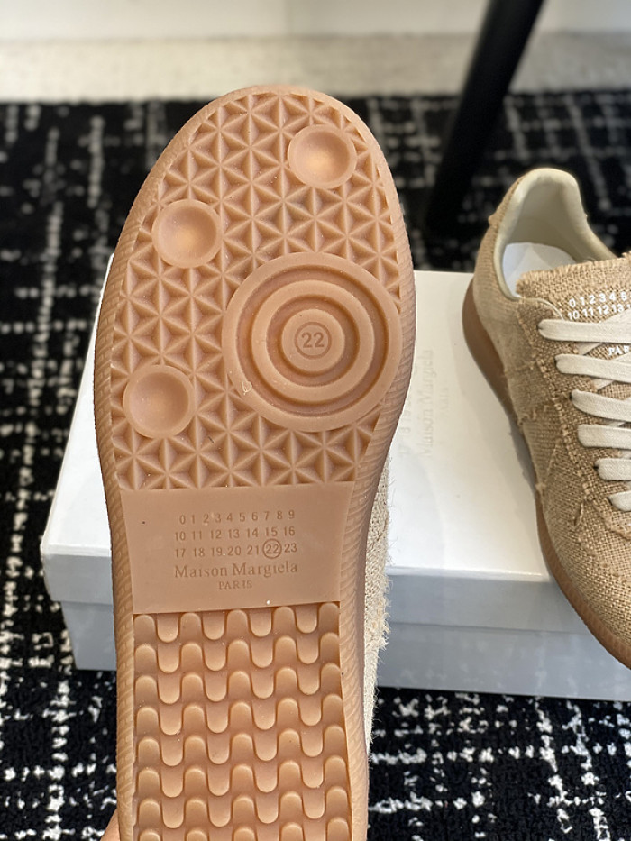 Ma*iso*n Mar*giela MAMA-030