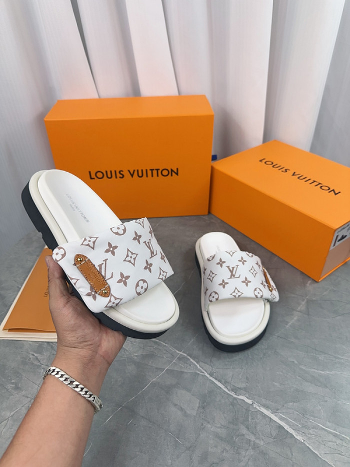 L*VT SANDALS LVLSS-003