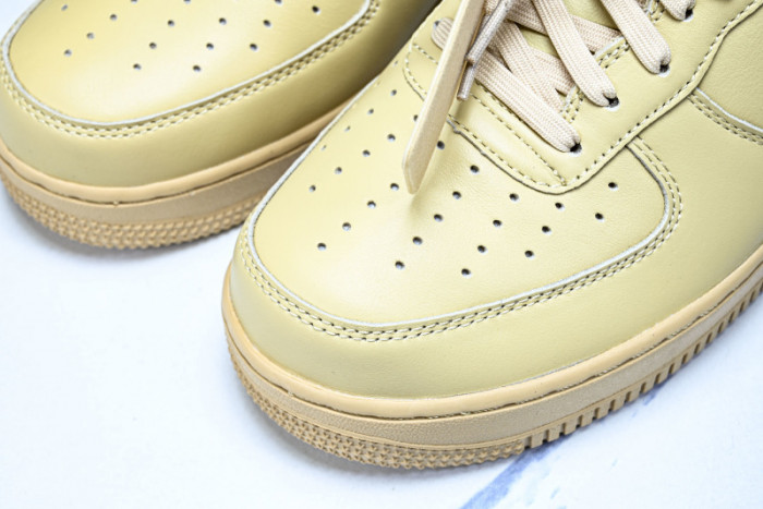 Kobe Bryant x Nike Air Force 1 Low University Gold FD6900-200