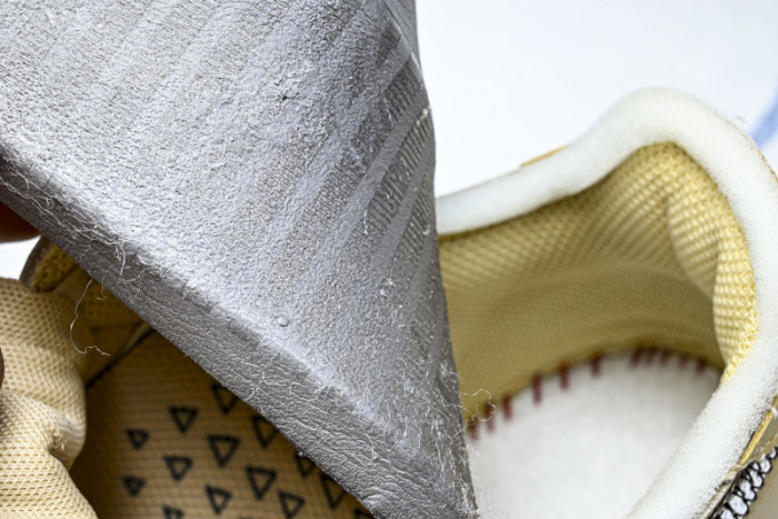 Kobe Bryant x Nike Air Force 1 Low University Gold FD6900-200