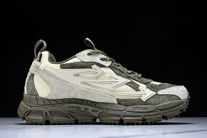 C/O​ SNEAKERS CO-049