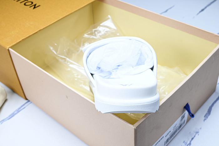 L*VT SANDALS LVLSS-0133