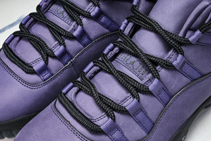 Air Jordan 11 “Las Vegas” IO8961-553