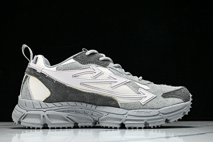 C/O​ SNEAKERS CO-050