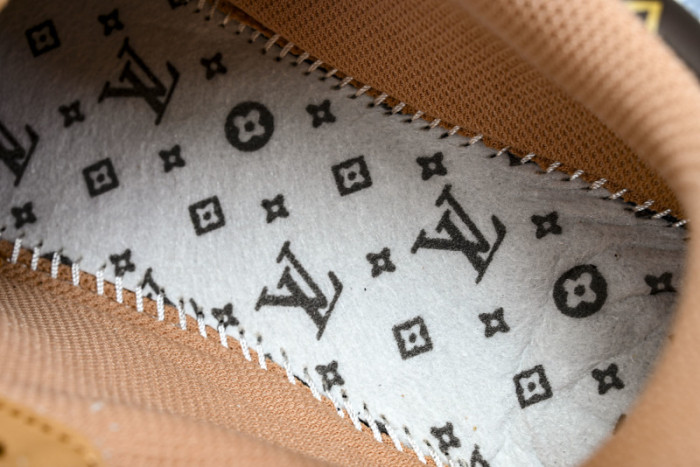 L*VT BUTTERSOFT SHOES LASS-008