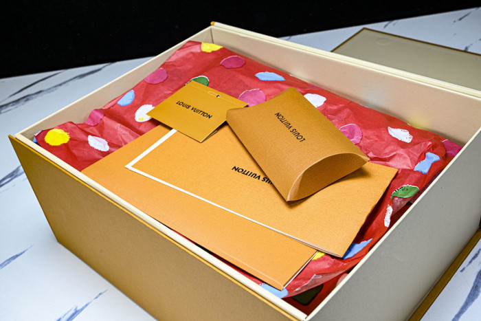 LVT SNEAKERS LVSRS-0126