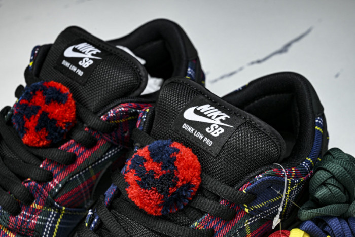 Nike Dunk Low Nardwuar II1493-600