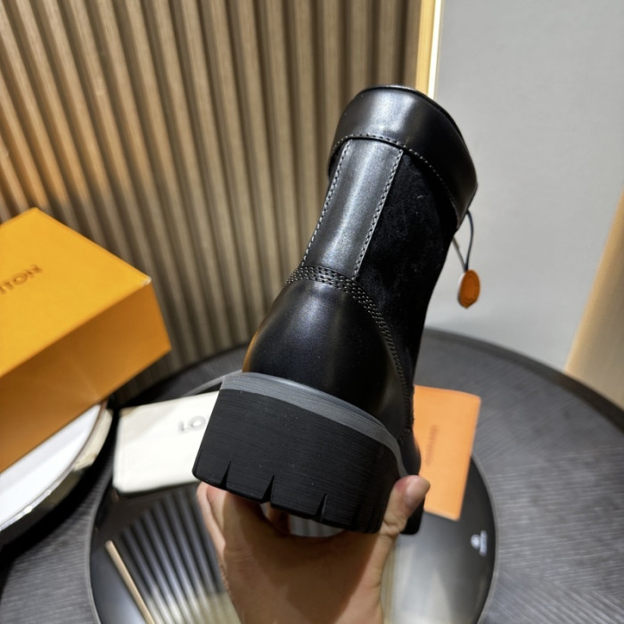 L**V**T* BOOTS LVTBS-041