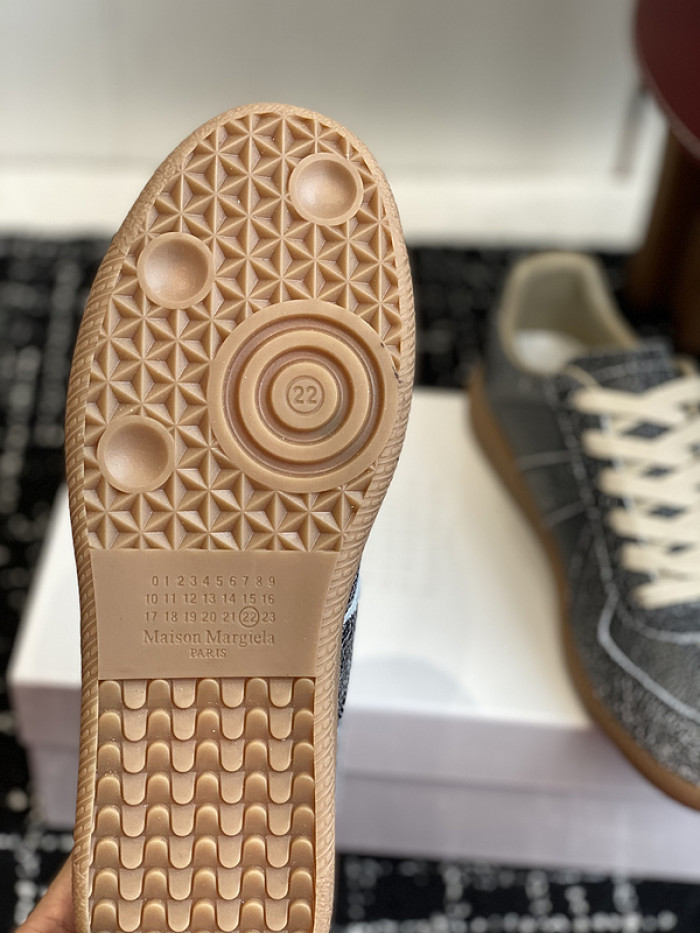 Ma*iso*n Mar*giela MAMA-0104