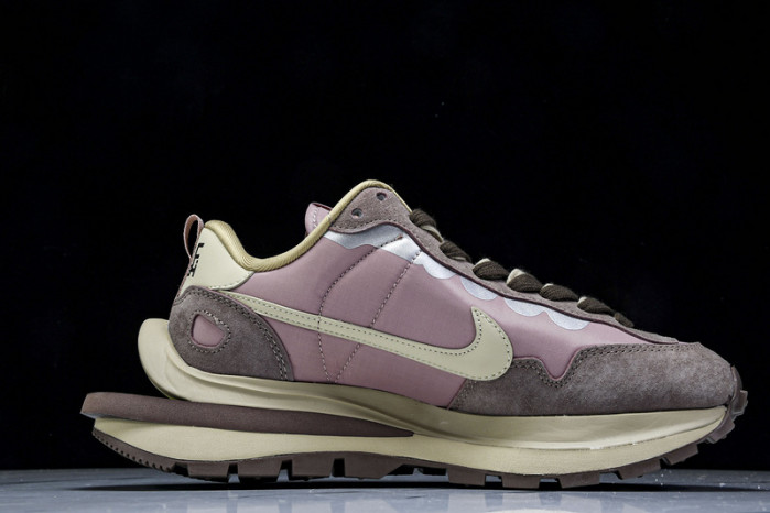 Sacai X VaporWaffle DD1875-301