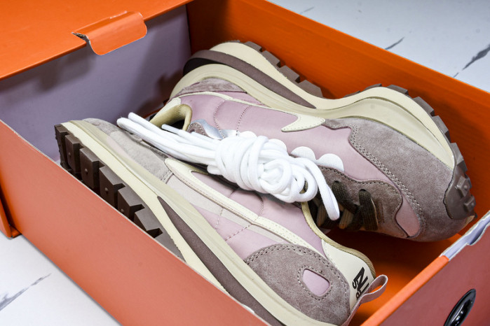 Sacai X VaporWaffle DD1875-301