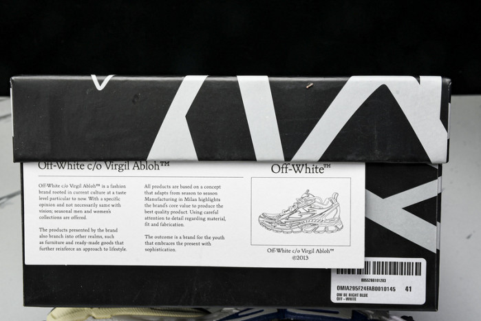 C/O​ SNEAKERS CO-028