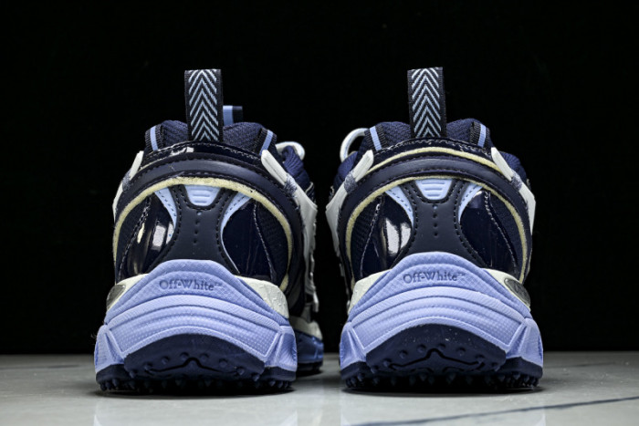 C/O​ SNEAKERS CO-042