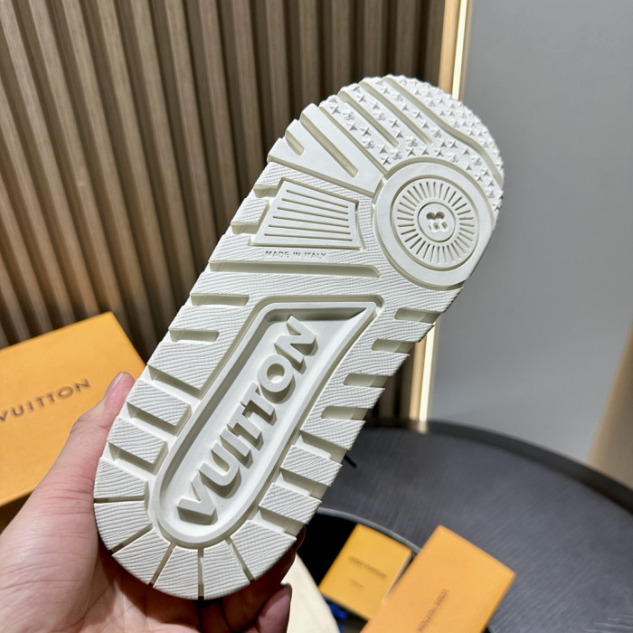 L*VT TRAINER MAXI LVSMS-001