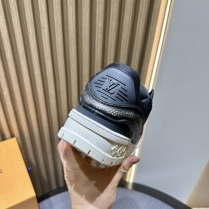 L*VT TRAINER MAXI LVSMS-001