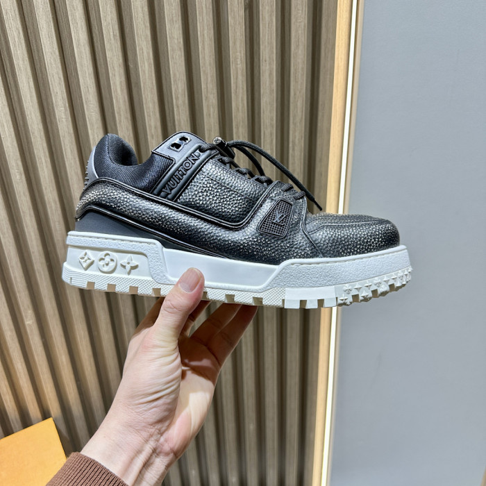 L*VT TRAINER MAXI LVSMS-001